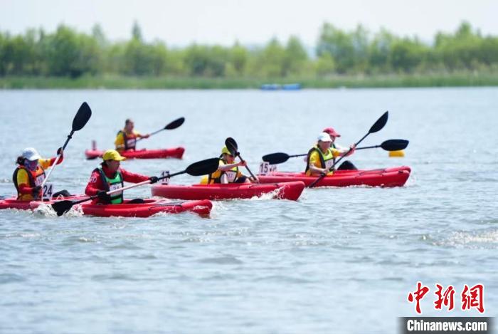 哈尔滨呼兰河口湿地公园举办第二届中俄皮划艇