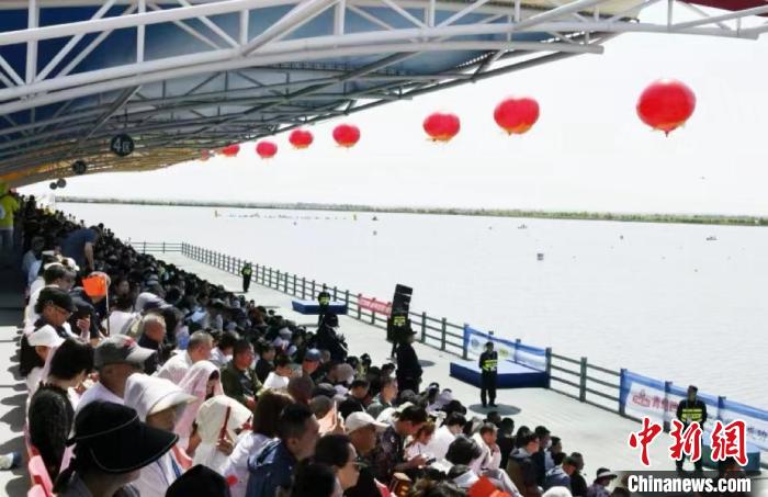 哈尔滨呼兰河口湿地公园举办第二届中俄皮划艇