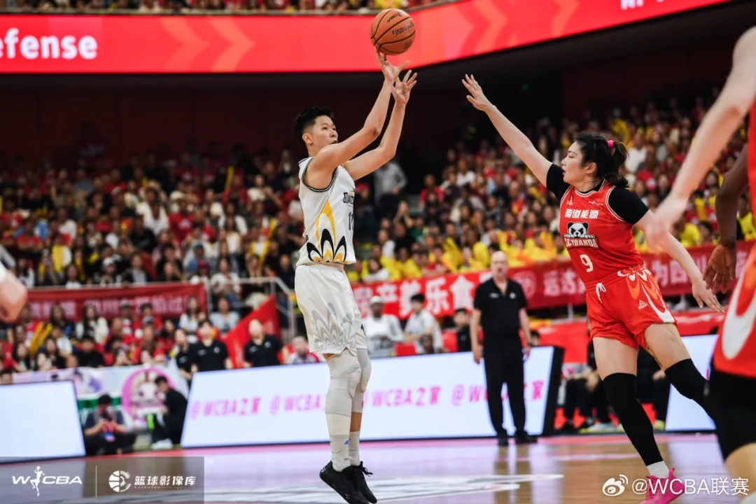 广东女篮夺冠：四川赛季仅输四场，其三场发生