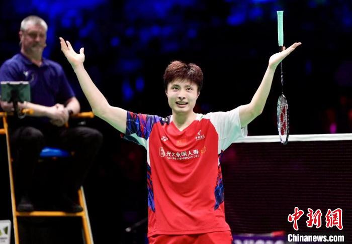 成都汤姆斯杯决赛中国男队3-1击败印尼夺队史第