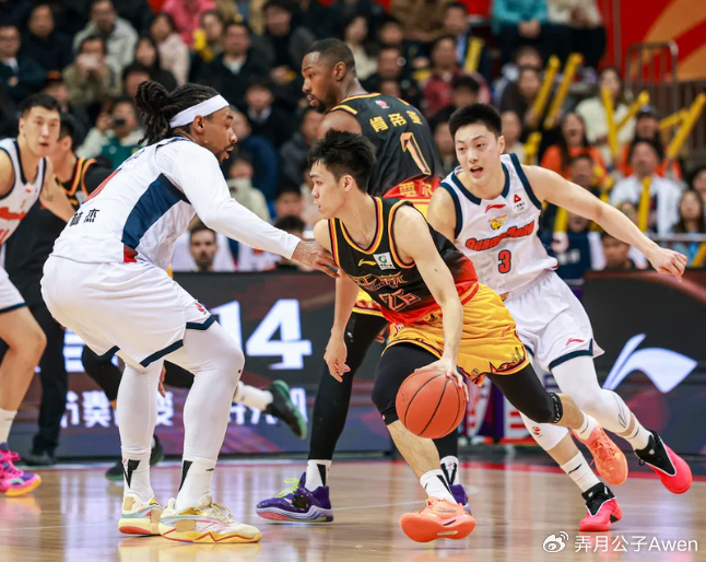 庞峥麟对阵广东爆冷23+7助攻 江苏险胜或撼动杜锋