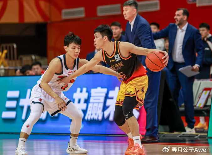 庞峥麟对阵广东爆冷23+7助攻 江苏险胜或撼动杜锋