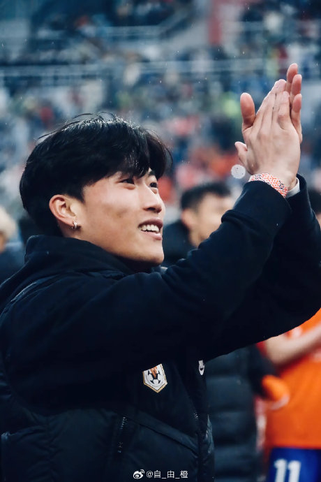 谢文能社媒发声：从零起步继续战斗