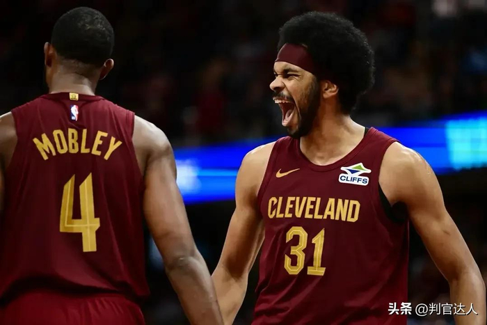 老鹰主场不敌尼克斯终结13连胜 骑士锁定东部前