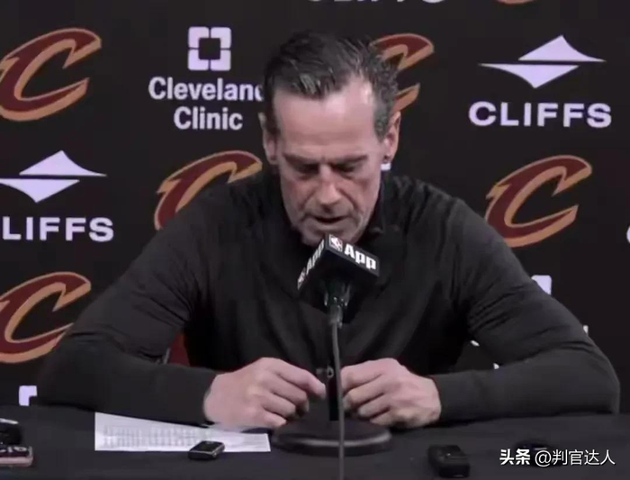 老鹰主场不敌尼克斯终结13连胜 骑士锁定东部前