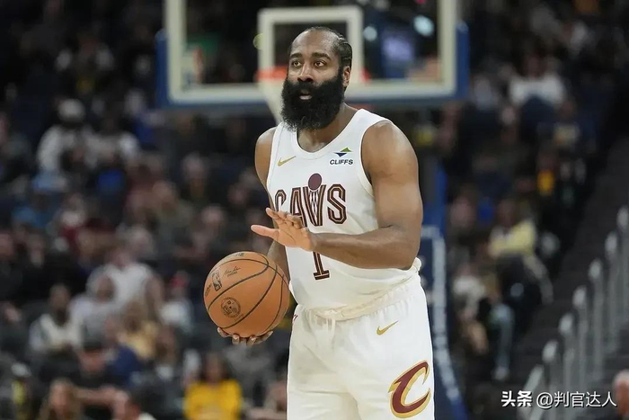 老鹰主场不敌尼克斯终结13连胜 骑士锁定东部前