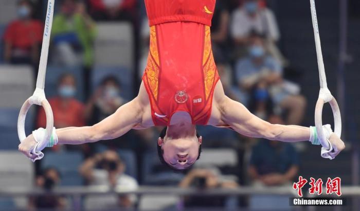 邹敬园东京双杠夺金谈巴黎奥运目标：突破自我